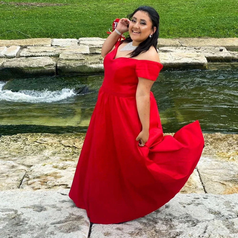Prom - Picture 2 of 3